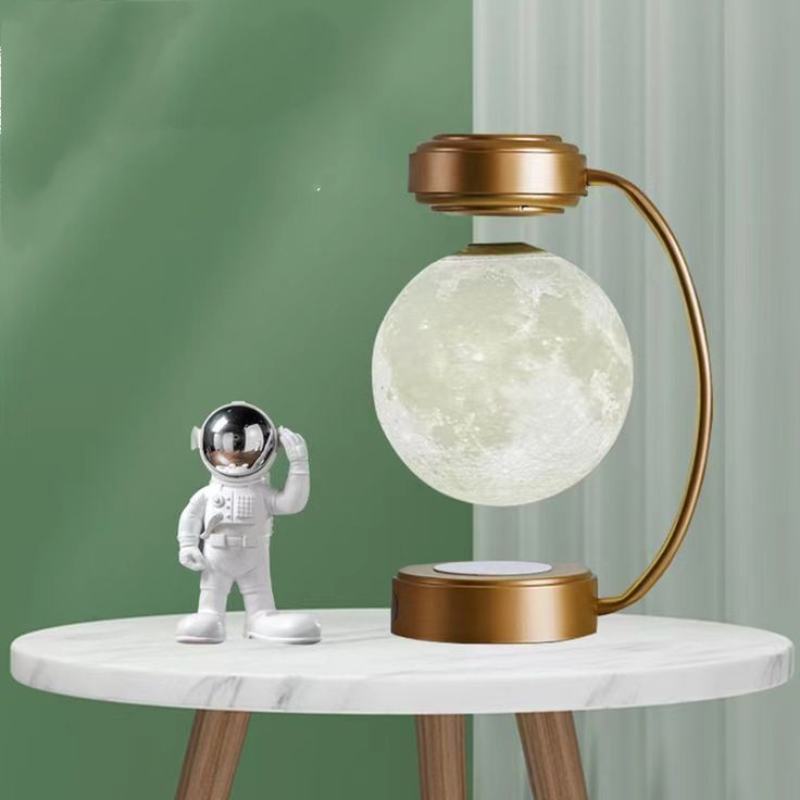 Floating Moon Lamp™